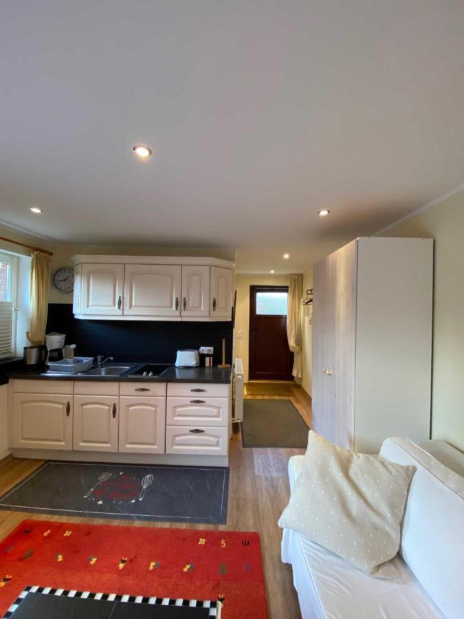 App 3 Apartment List Exterior photo